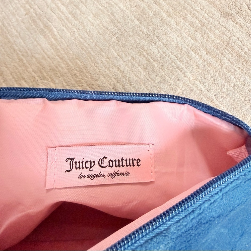 Juicy Couture Blue Suede Cosmetic Toiletries Travel MakeUp Pouch Top Zip Wedge - Picture 3 of 9